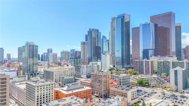 $2,400 | 108 West 2nd Street, Unit 803, Los Angeles, CA 90012