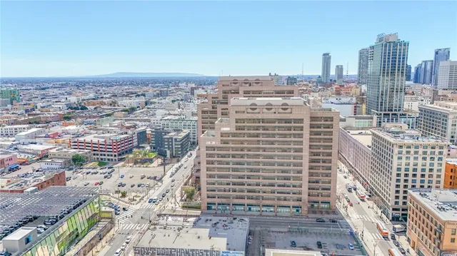 $2,400 | 108 West 2nd Street, Unit 803, Los Angeles, CA 90012