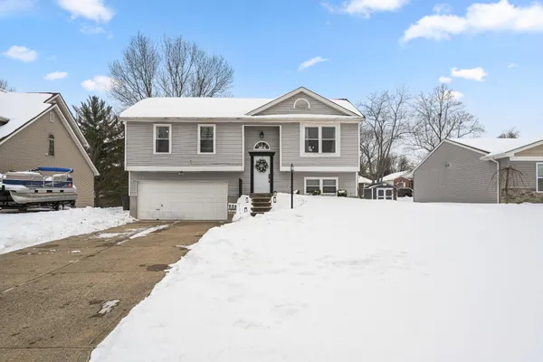 $300,000 | 21051 Sunnyridge Drive, Lawrenceburg, IN 47025