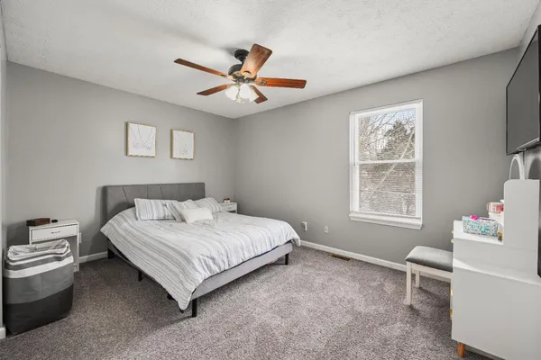 $300,000 | 21051 Sunnyridge Drive, Lawrenceburg, IN 47025