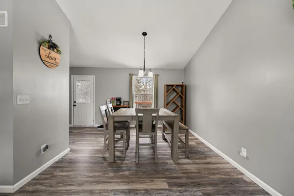 $300,000 | 21051 Sunnyridge Drive, Lawrenceburg, IN 47025