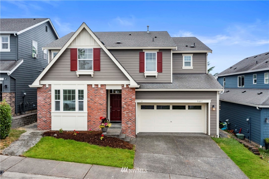 5607 Northeast 6th Street Renton, WA 98059 - Photo 1 of 39