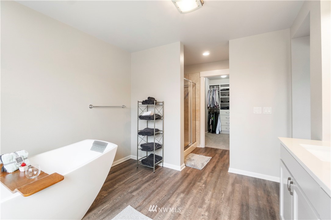 5607 Northeast 6th Street Renton, WA 98059 - Photo 24 of 39