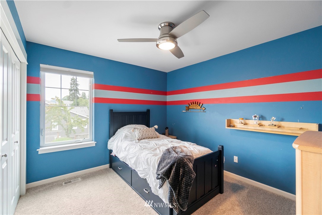 5607 Northeast 6th Street Renton, WA 98059 - Photo 27 of 39