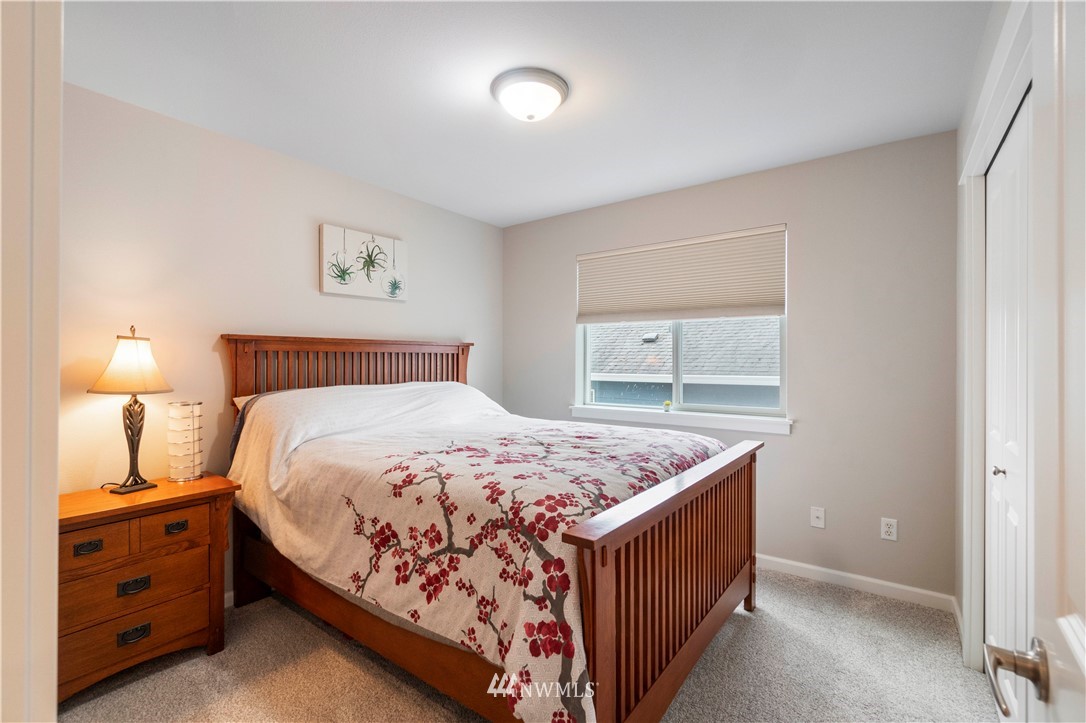 5607 Northeast 6th Street Renton, WA 98059 - Photo 29 of 39