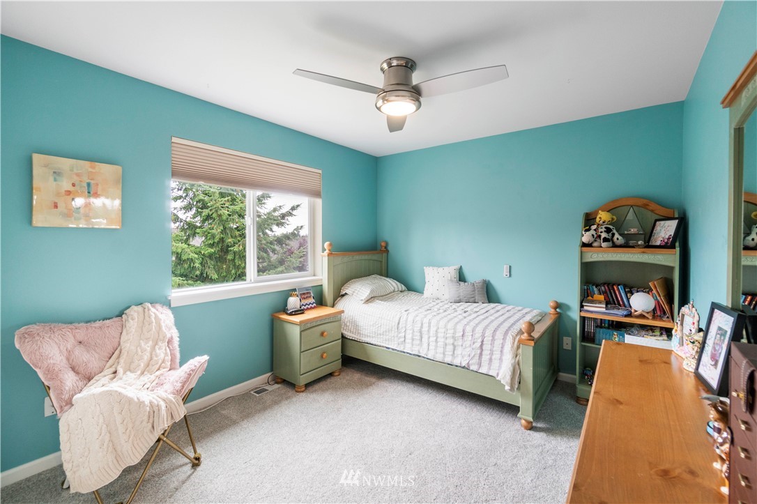 5607 Northeast 6th Street Renton, WA 98059 - Photo 30 of 39