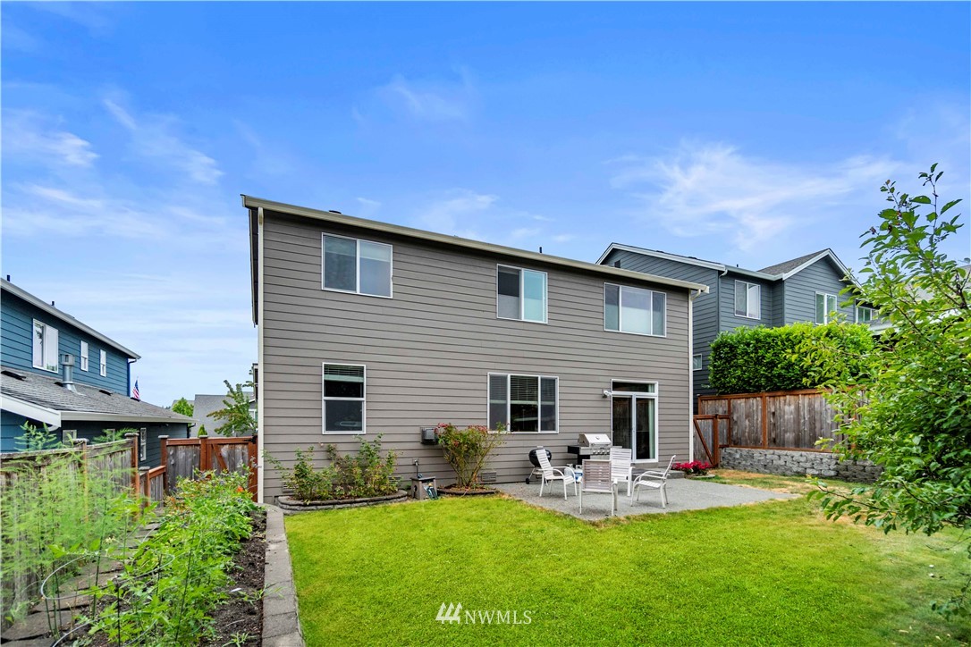 5607 Northeast 6th Street Renton, WA 98059 - Photo 32 of 39