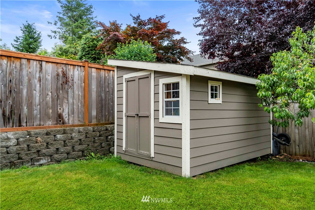 5607 Northeast 6th Street Renton, WA 98059 - Photo 34 of 39