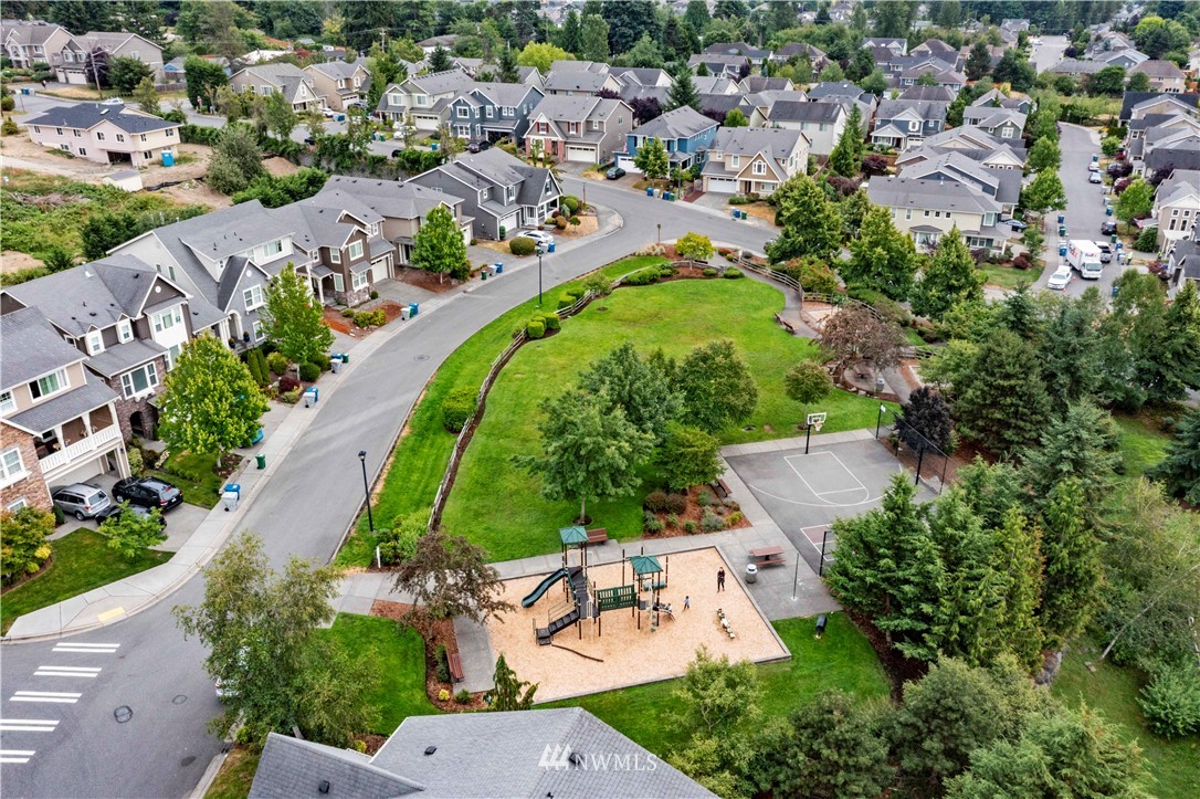 5607 Northeast 6th Street Renton, WA 98059 - Photo 38 of 39