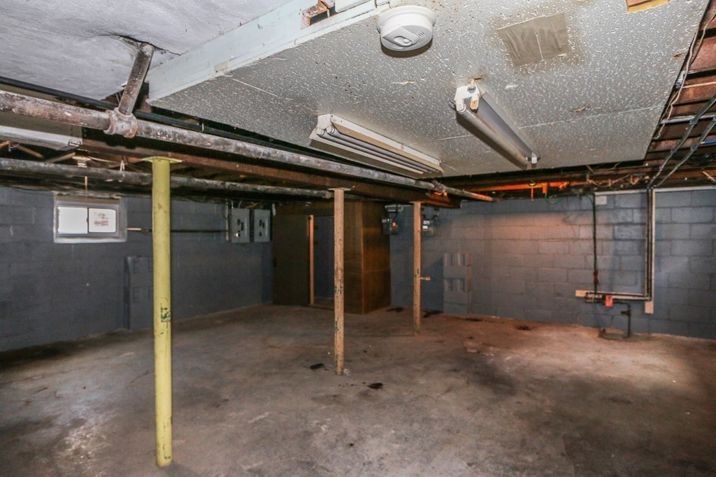 78-80 Sterling Street Springfield, MA 01107 - Photo 31 of 33 Gallery Image 31