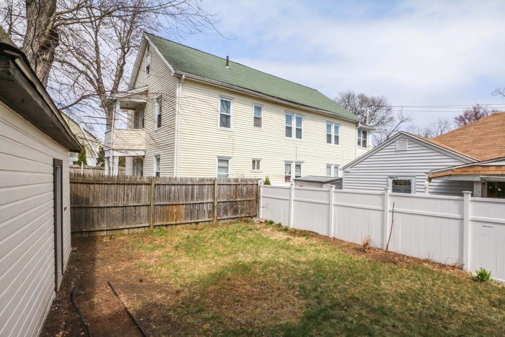 78-80 Sterling Street Springfield, MA 01107 - Photo 6 of 33 Gallery Image 6