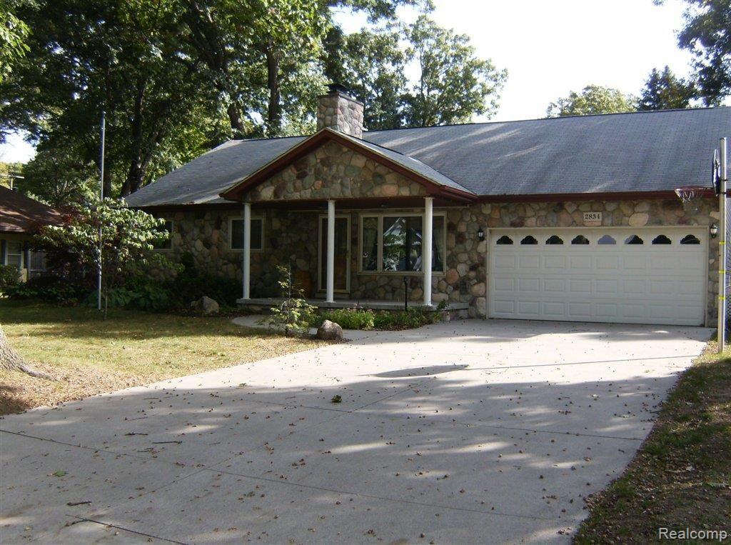 2834 Riverside Drive Port Huron, MI 48060 - Photo 1 of 11 2834 rIVERSIDE 013.jpg