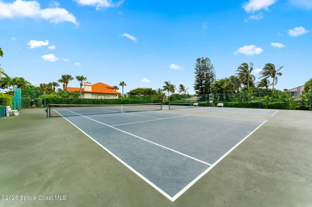 a view of a tennis court