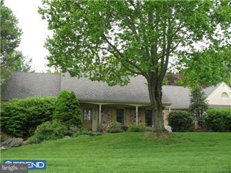 224 Hedgemere Drive Devon, PA 19333 - Photo 2 of 12