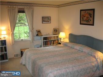 224 Hedgemere Drive Devon, PA 19333 - Photo 7 of 12