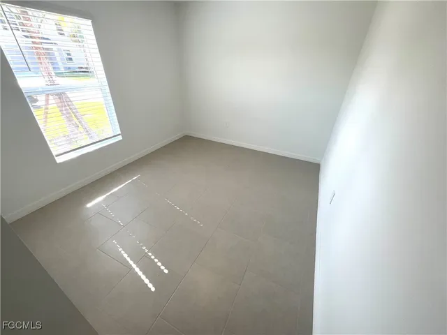 a view of empty room with window