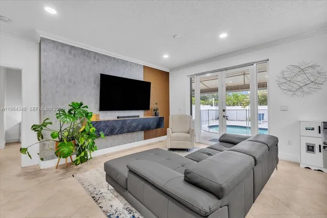 $4,600 | 773 Southwest 120th Avenue, Pembroke Pines, FL 33025