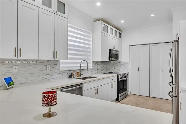 $4,600 | 773 Southwest 120th Avenue, Pembroke Pines, FL 33025