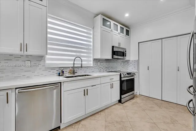 $4,600 | 773 Southwest 120th Avenue, Pembroke Pines, FL 33025