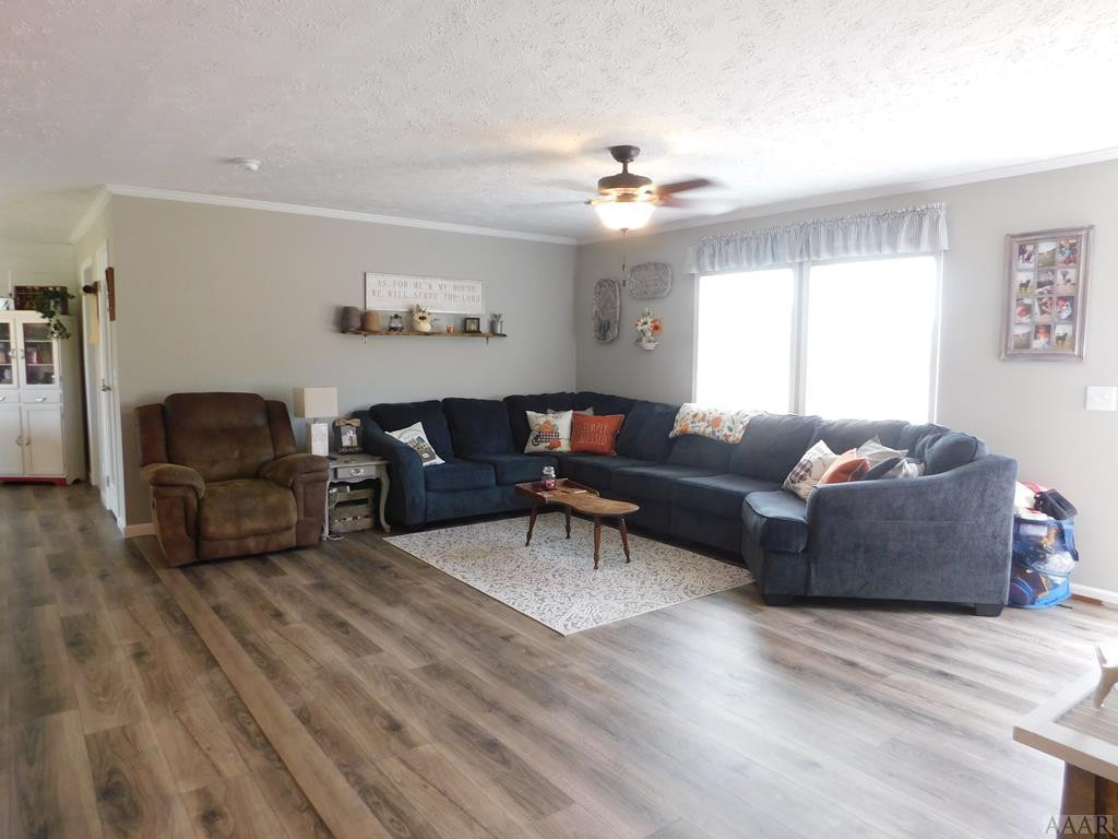 3407 Rocky Hock Road Edenton, NC 27932 - Photo 6 of 30 Living Area