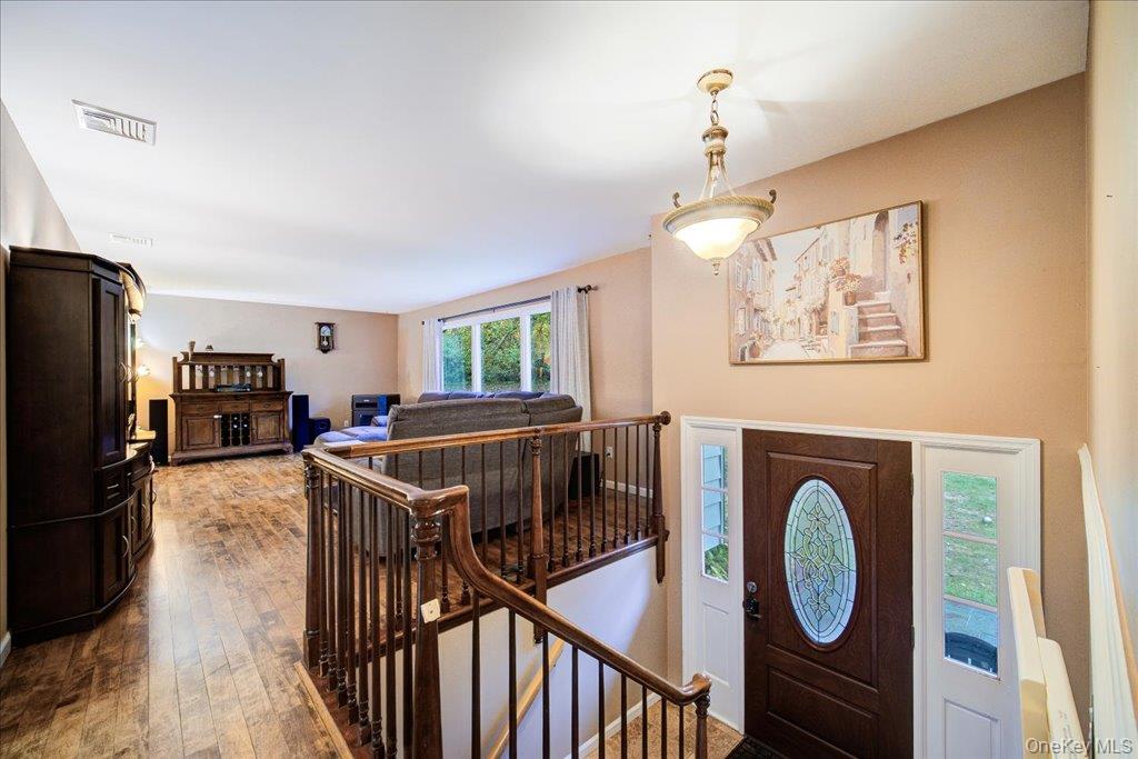 9 Van Vlack Road Hopewell Junction, NY 12533 - Photo 14 of 37