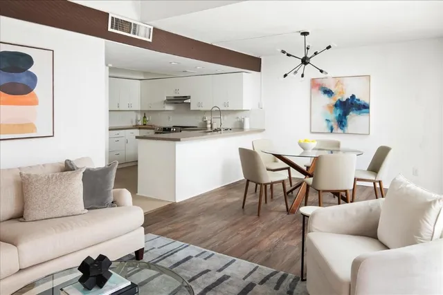 $235,000 | 559 Demarett Drive, Point Venture, TX 78645