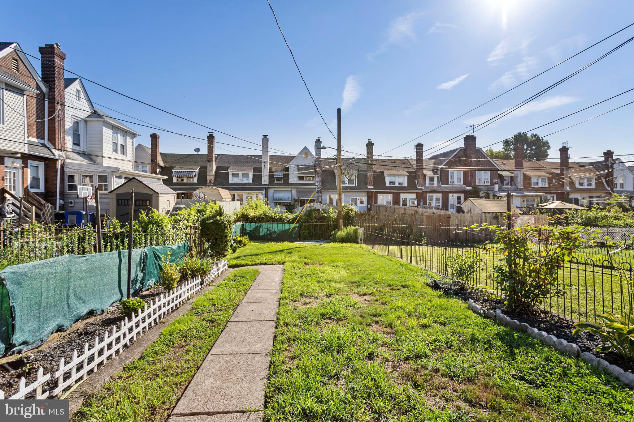 42 Maple Street Marcus Hook, PA 19061 - Photo 3 of 18