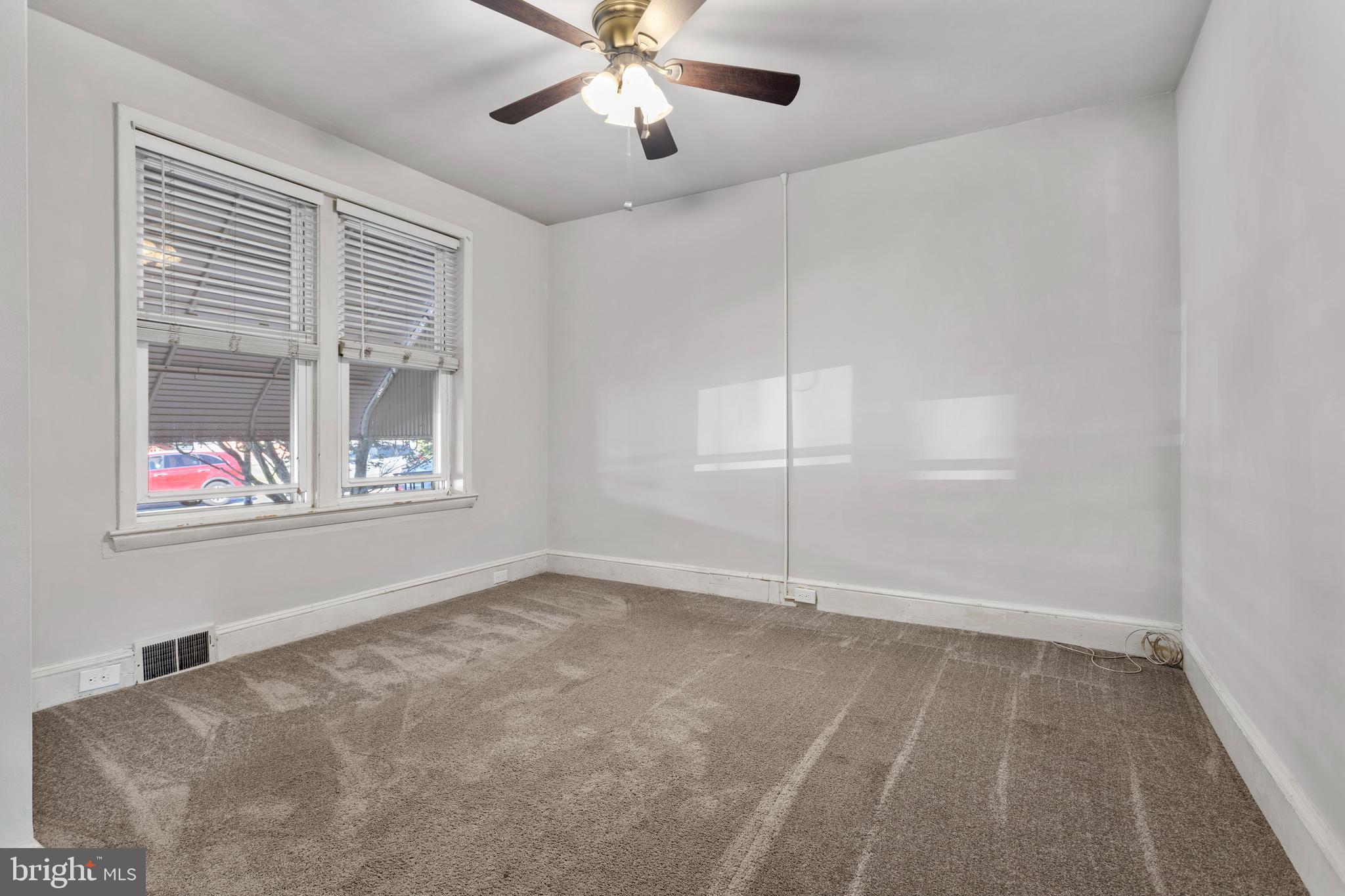 42 Maple Street Marcus Hook, PA 19061 - Photo 7 of 18