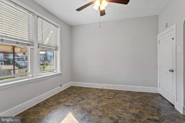 $155,000 | 42 Maple Street, Marcus Hook, PA 19061