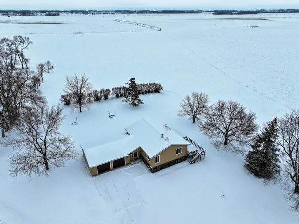 $610,000 | 45562 County Road 194, Belgrade, MN 56312