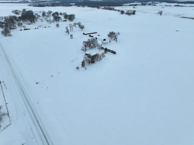 $644,000 | 45562 County Road 194, Belgrade, MN 56312