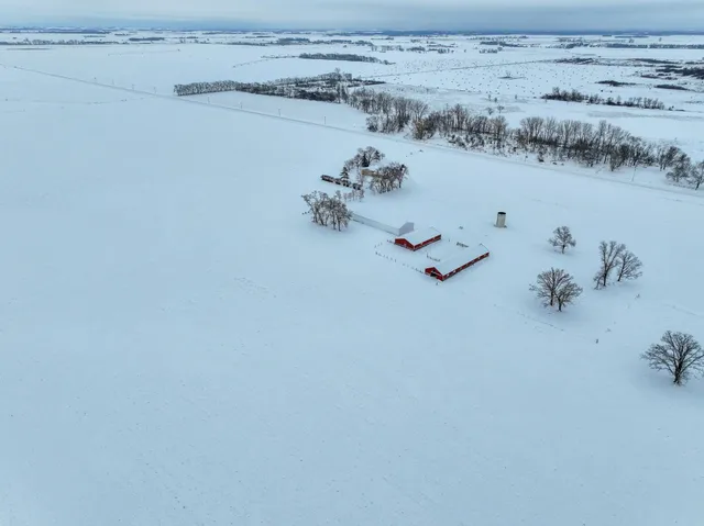 $644,000 | 45562 County Road 194, Belgrade, MN 56312