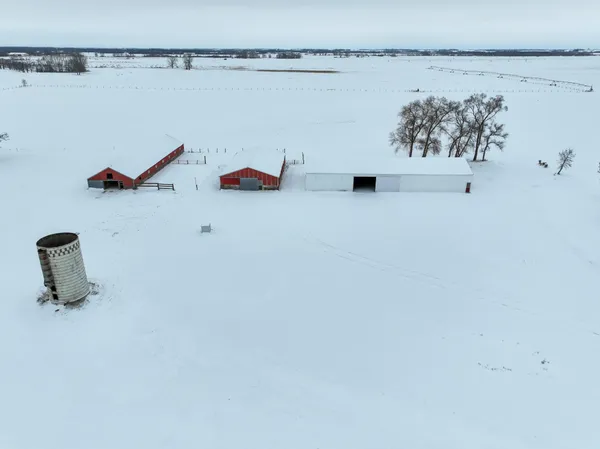 $610,000 | 45562 County Road 194, Belgrade, MN 56312