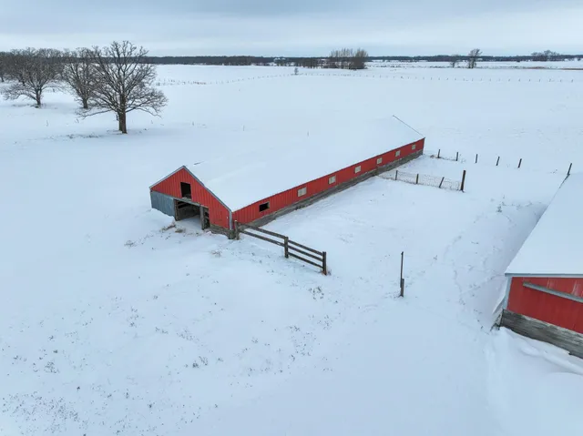 $644,000 | 45562 County Road 194, Belgrade, MN 56312