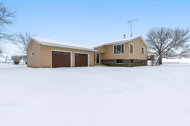 $644,000 | 45562 County Road 194, Belgrade, MN 56312