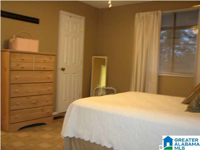 408 Running Brook Road, Unit 408 Hoover, AL 35226 - Photo 23 of 31