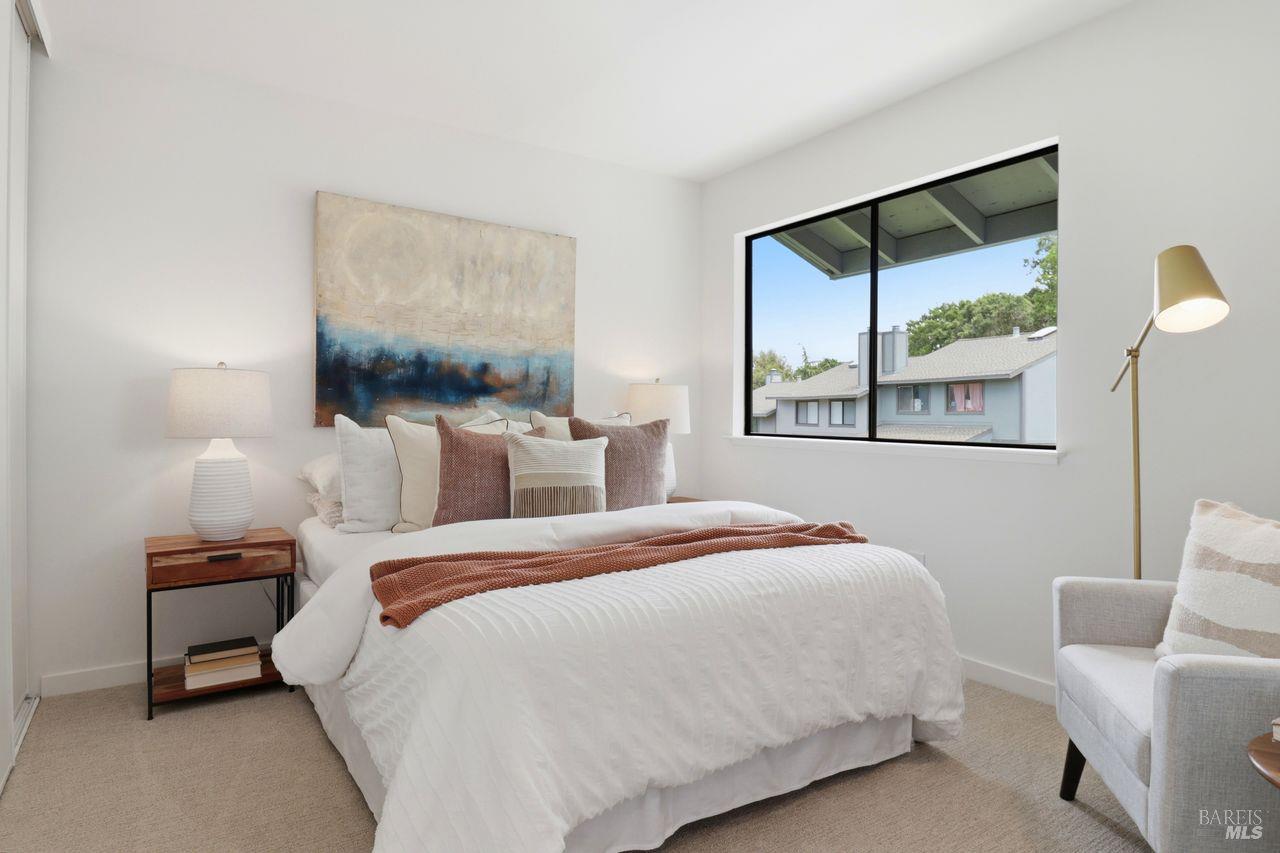 318 Sylvia Way San Rafael, CA 94903 - Photo 17 of 39