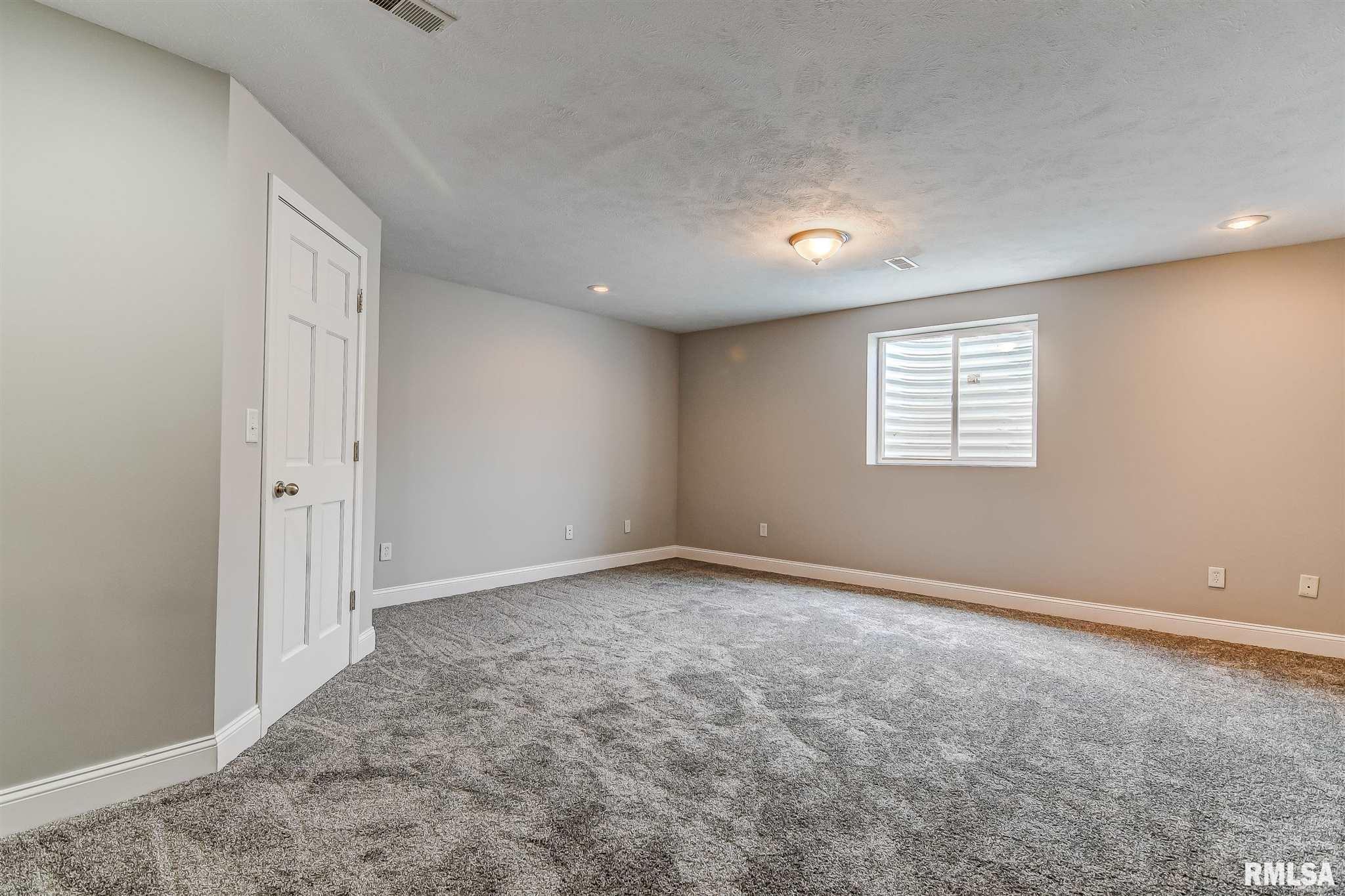 6800 Ninebark Drive Springfield, IL 62712 - Photo 29 of 37 Gallery Image 29