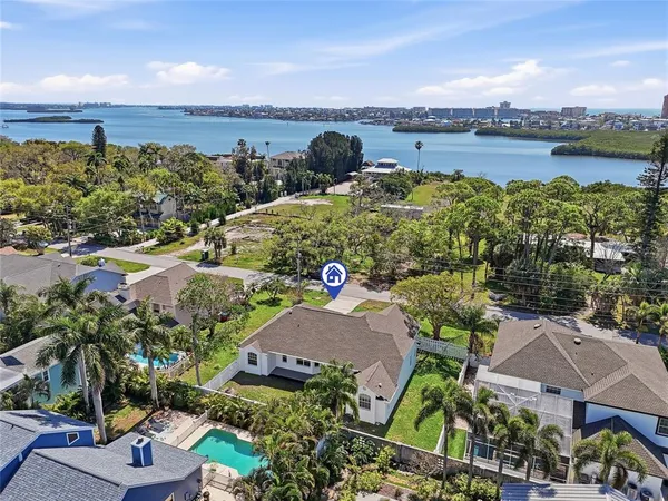 $785,000 | 13781 74th Avenue North, Seminole, FL 33776