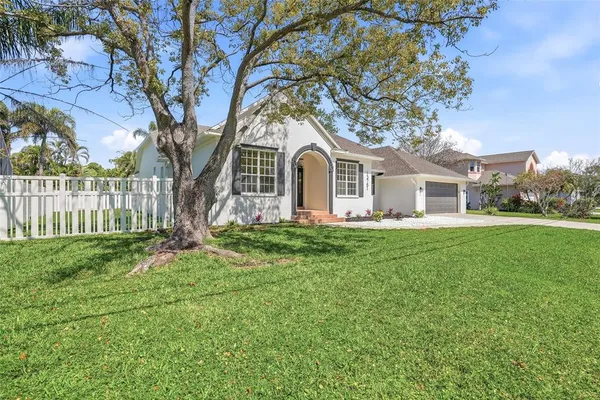 $785,000 | 13781 74th Avenue North, Seminole, FL 33776