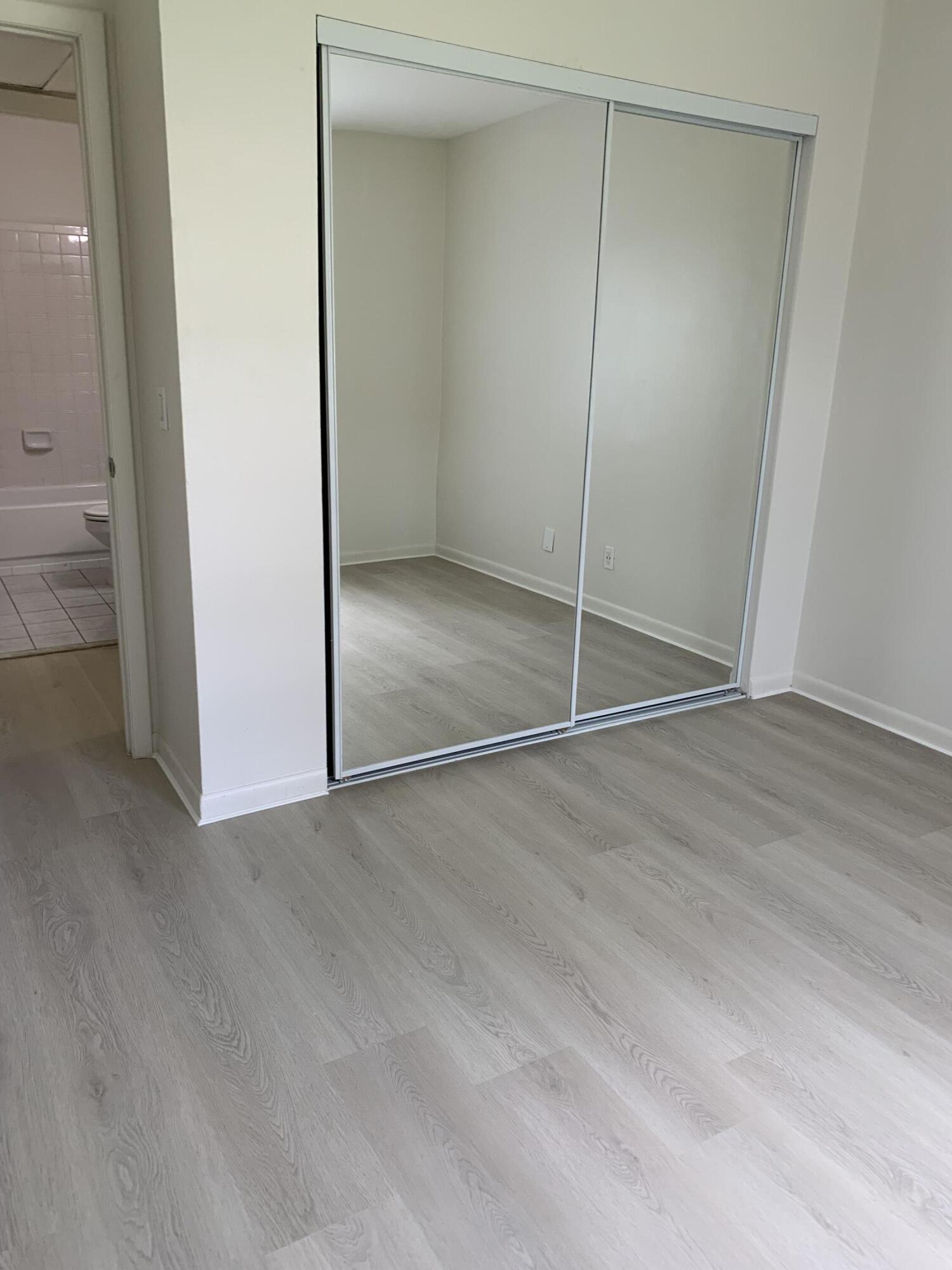 1814 Abbey Road, Unit 103 West Palm Beach, FL 33415 - Photo 12 of 16 IMG_0689