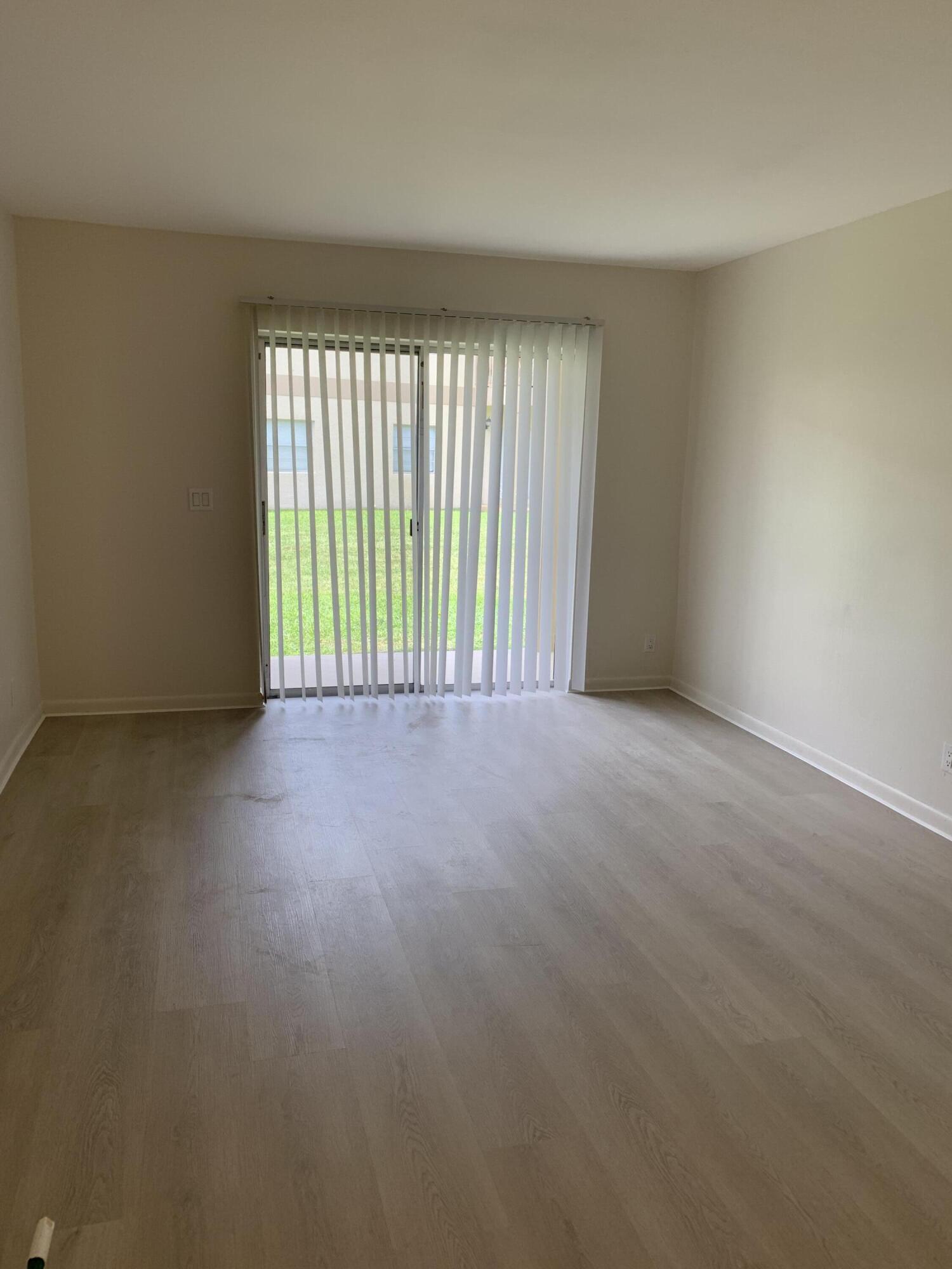 1814 Abbey Road, Unit 103 West Palm Beach, FL 33415 - Photo 10 of 16 IMG_0701