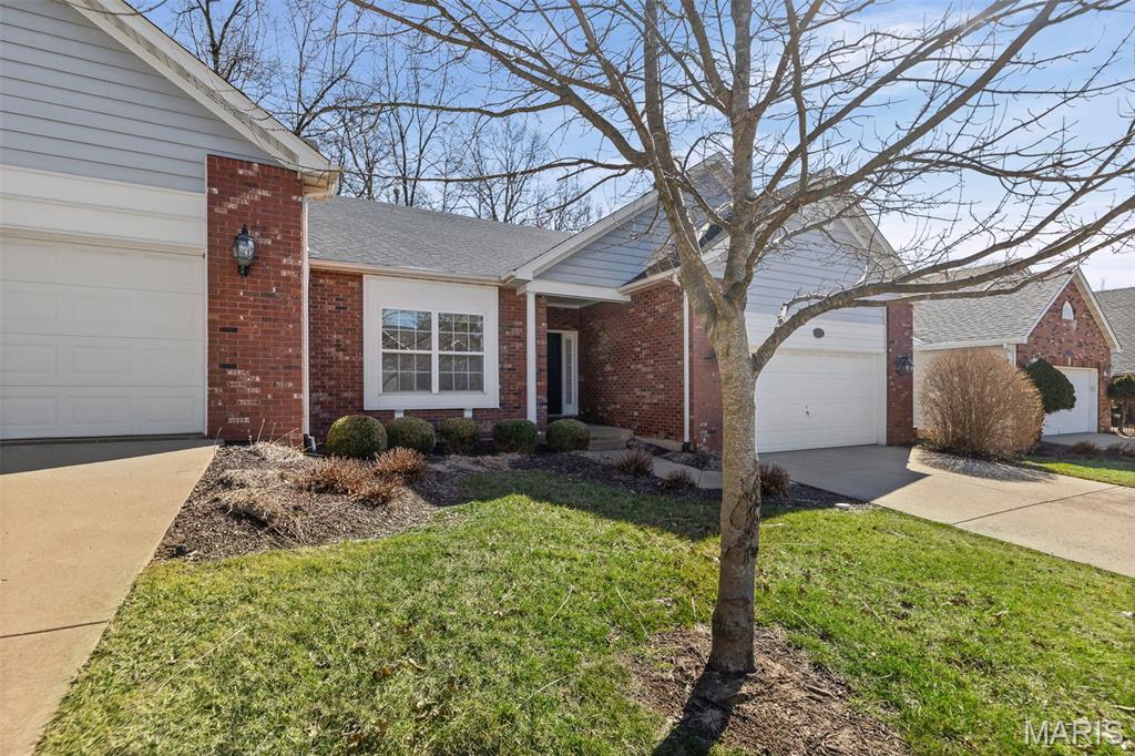 7370 Timberpoint Court Fairview Heights, IL 62208 - Photo 3 of 48