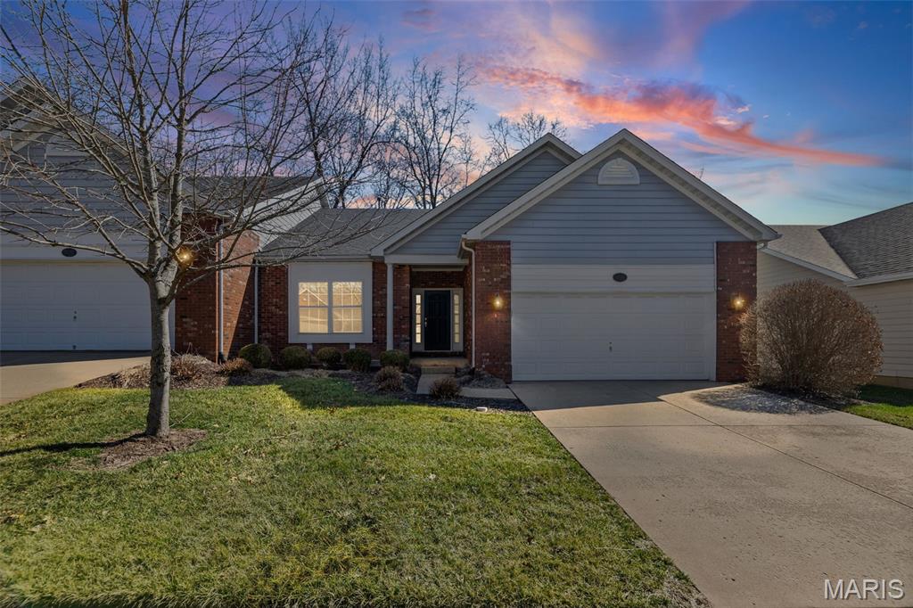 7370 Timberpoint Court Fairview Heights, IL 62208 - Photo 4 of 48