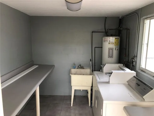 $1,450 | 520 70th Street North, Unit 4, St. Petersburg, FL 33710