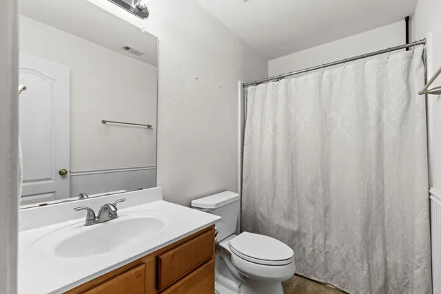 $299,500 | 144 Vicksburg Loop, Elgin, TX 78621