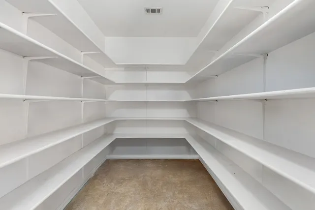 $299,500 | 144 Vicksburg Loop, Elgin, TX 78621