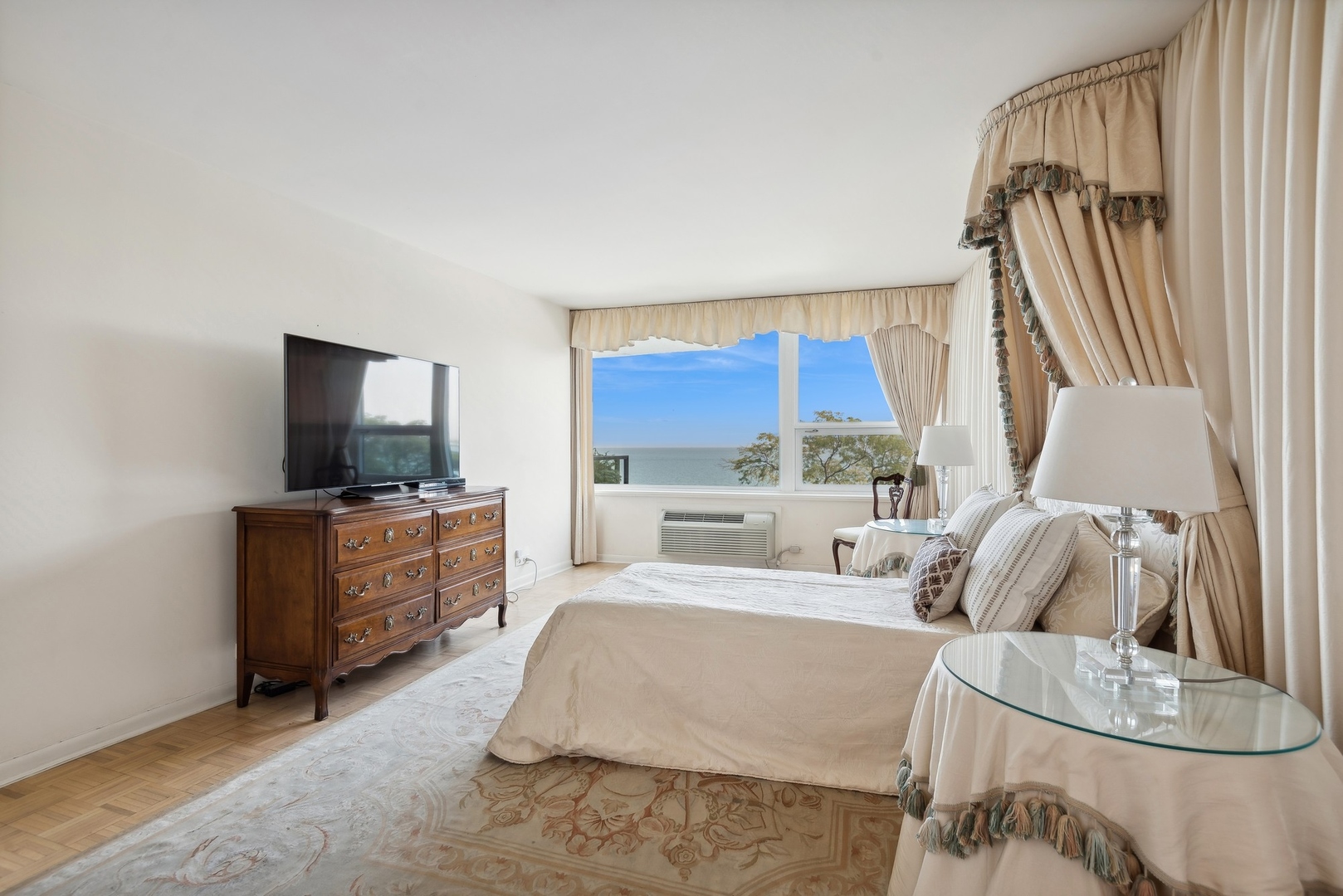 1630 Sheridan Road, Unit 5E Wilmette, IL 60091 - Photo 15 of 29 Gallery Image 15