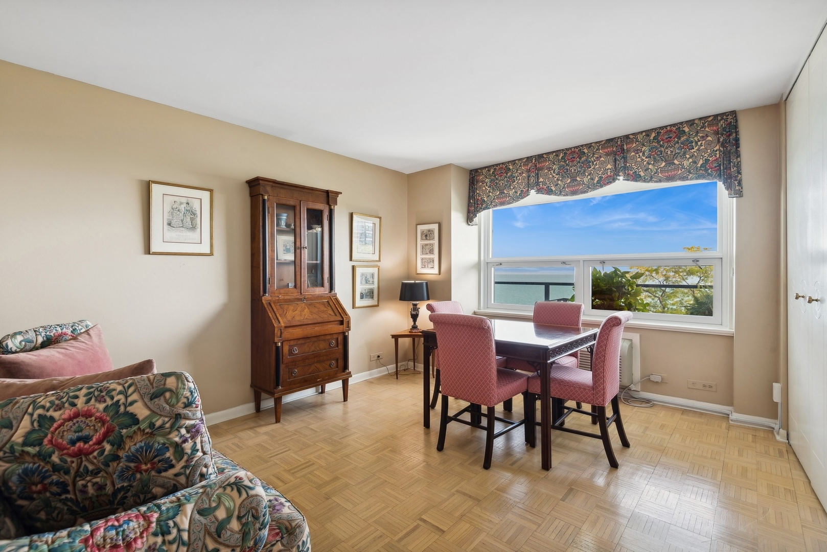 1630 Sheridan Road, Unit 5E Wilmette, IL 60091 - Photo 18 of 29 Gallery Image 18