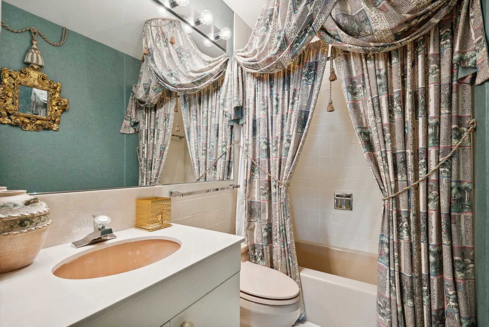 1630 Sheridan Road, Unit 5E Wilmette, IL 60091 - Photo 20 of 29 Gallery Image 20
